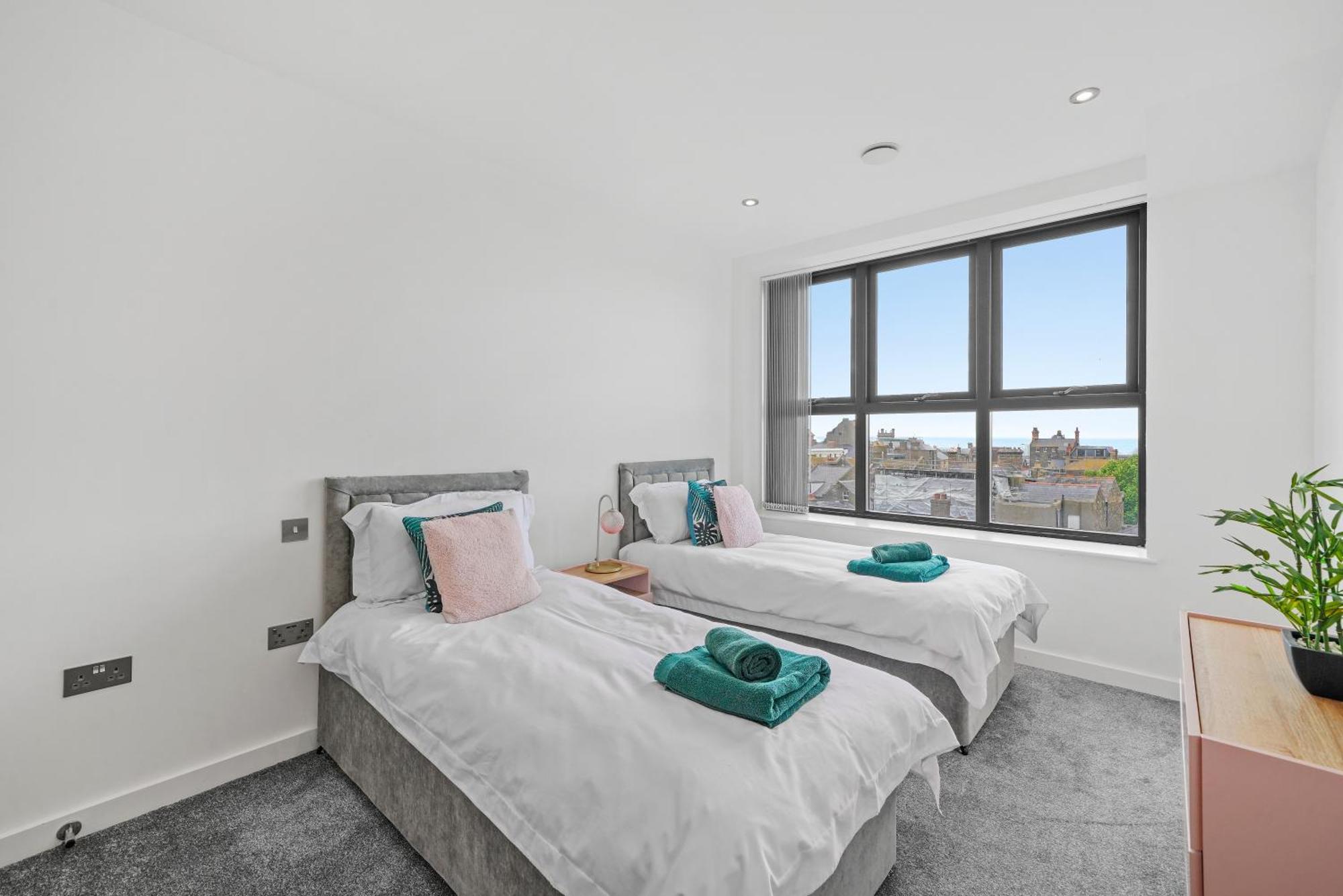 Retreat: Seaside Bliss In Ramsgate Apartment Exterior photo